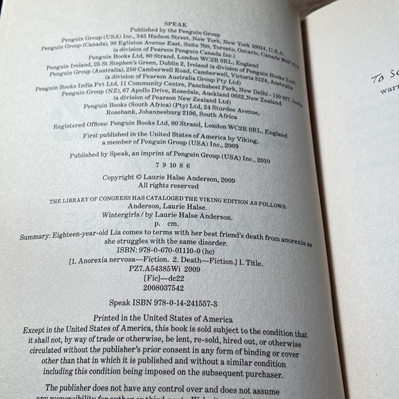 🦄 Wintergirls by Laurie Halse Anderson - Picture 6 of 7